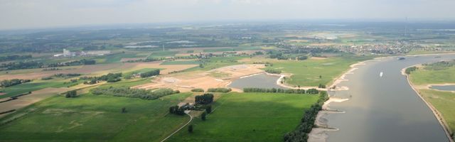Luftbild bei Rheinberg -Wallach am Rhein